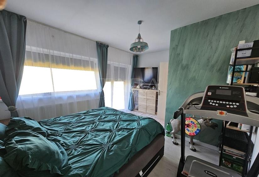 Casă individuală cu 4 camere cu Canalizare în Florești
