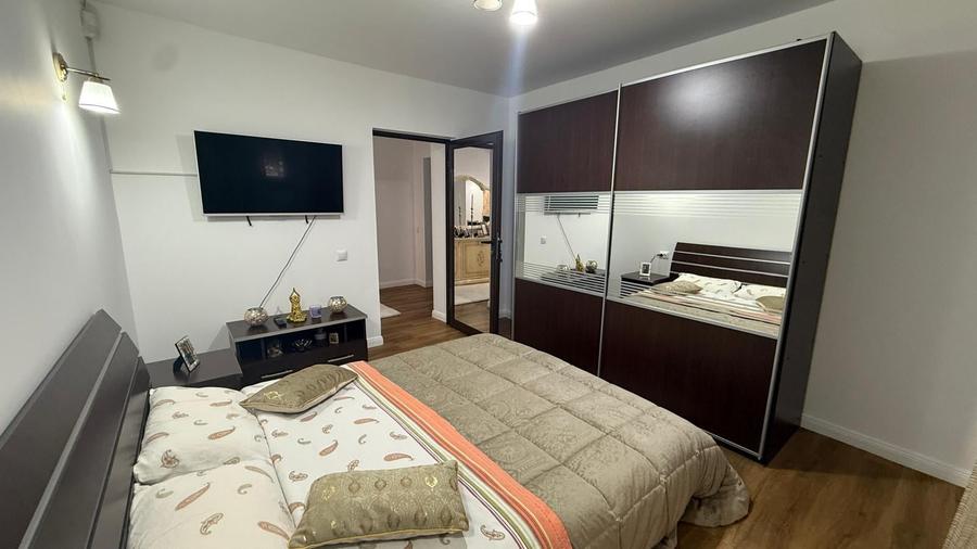 Casă cu 4 camere cu Teren 600 Mp în Păcurari