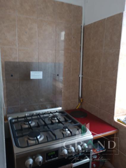 Apartament cu 2 camere decomandat, mobilat în Zorilor