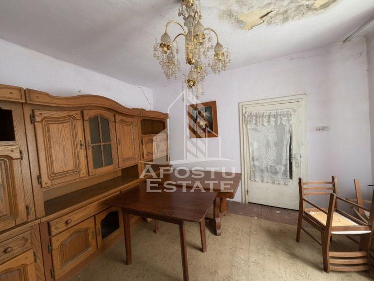 Casă individuală cu 5 camere cu Teren 225 Mp în Fratelia