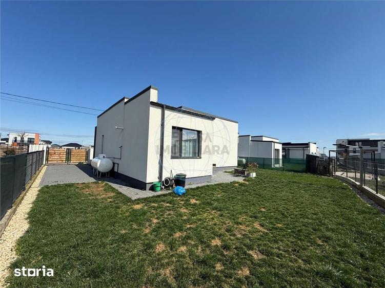 Casă cu 3 camere cu Teren 400 Mp în Câmpineanca