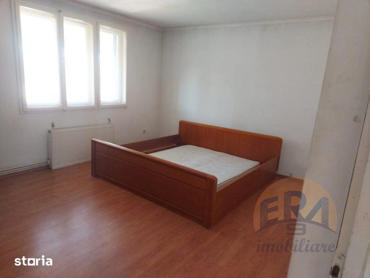 Casă cu 9 camere cu Teren 1600 Mp în Tileagd