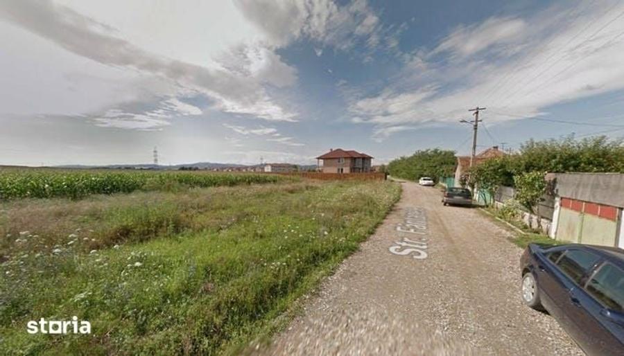 Teren de 4000 mp, în Central