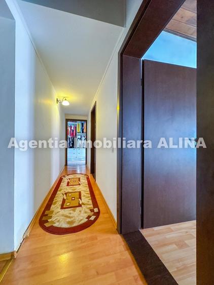 Casă cu 5 camere cu Teren 509 Mp în Central