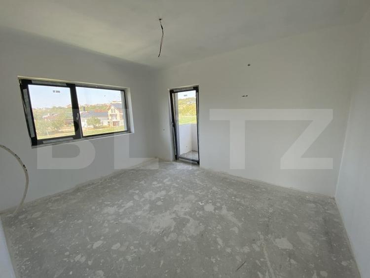Casă individuală cu 4 camere cu Teren 500 Mp în Exterior Sud
