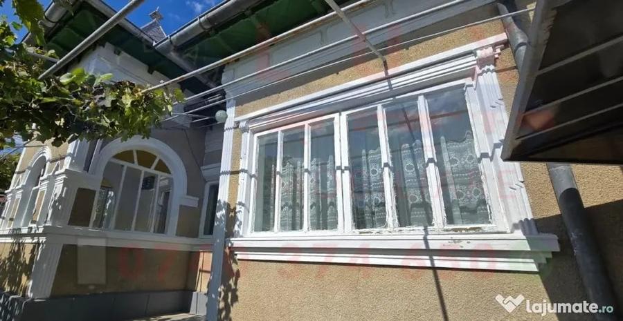 Casă cu 3 camere cu Teren 532 Mp în Păcii