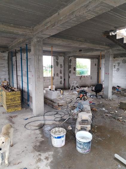 Casă cu 4 camere în Central