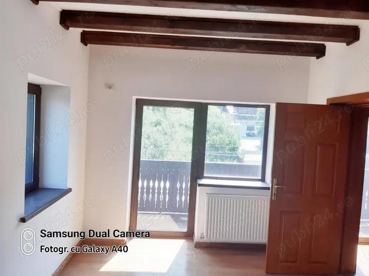 Apartament cu 4 camere decomandat în Forestier