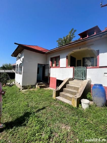 Casă cu 6 camere cu Teren 1900 Mp în Vălenii de Munte