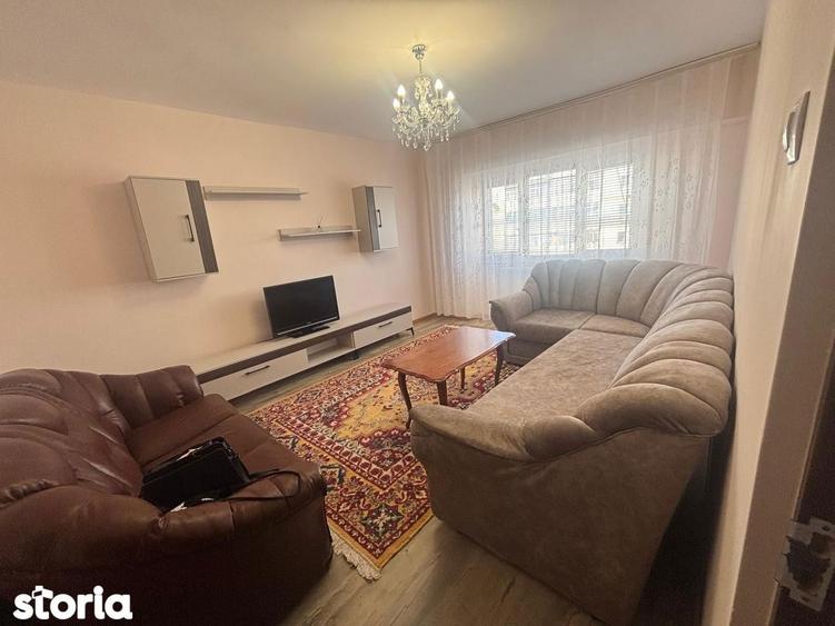 Apartament cu 3 camere decomandat, mobilat în Central