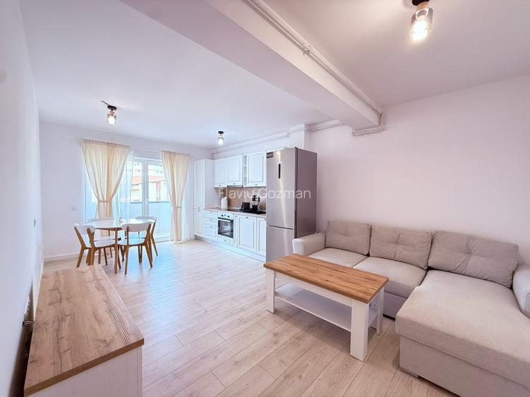 PRIMA INCHIRIERE! 2 camere cu terasa si parcare, et 3, lift, TOTUL NOU