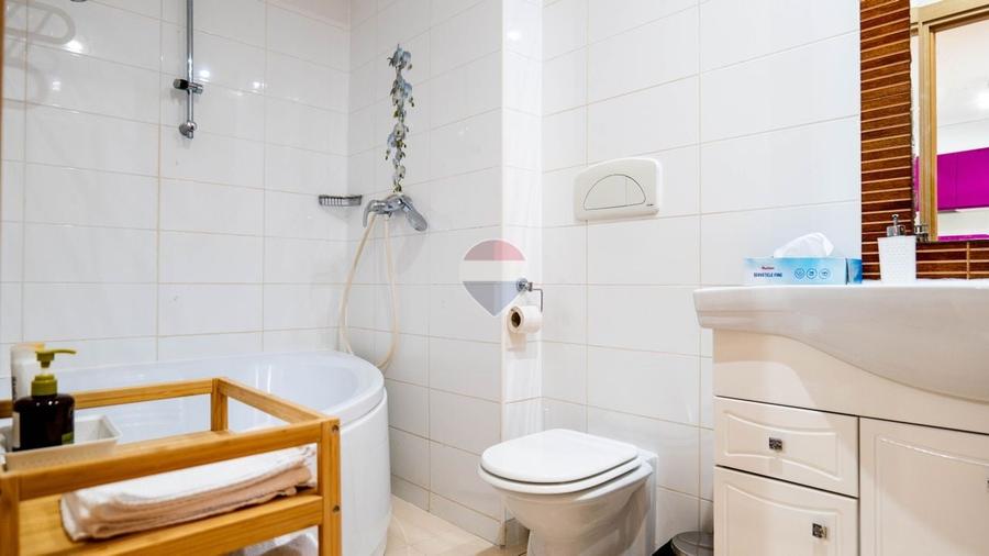 Apartament cu 2 camere decomandat, mobilat în Văcăresti