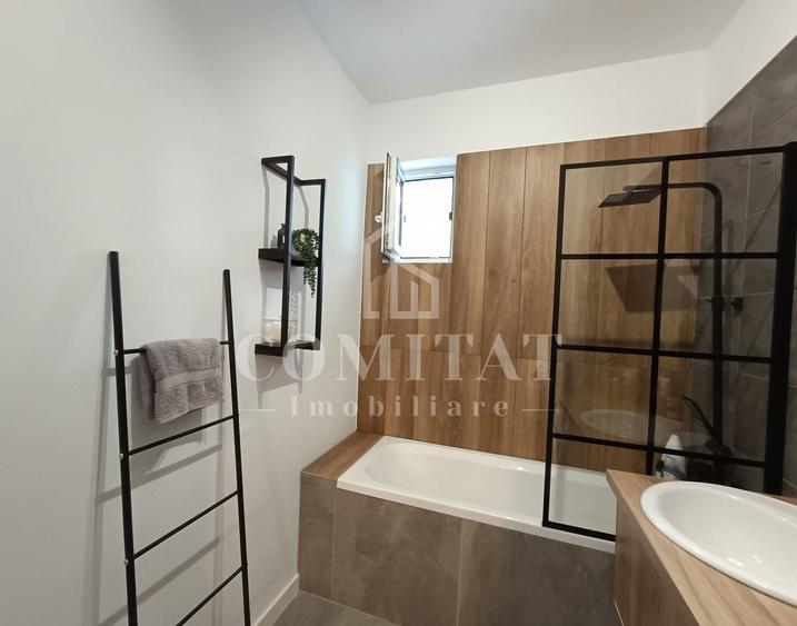 Apartament cu 3 camere semidecomandat, mobilat în Florești