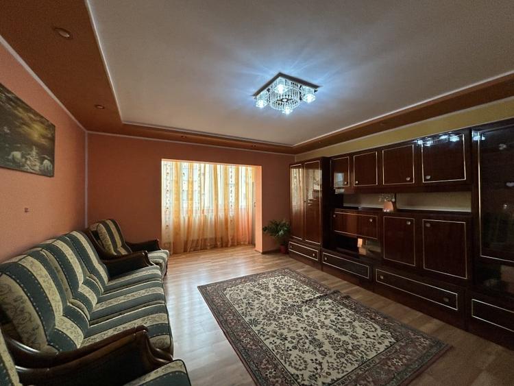 Apartament cu 3 camere decomandat, mobilat în Șagului