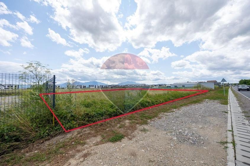 Teren Construcții intravilan de 968 mp, în Hărman