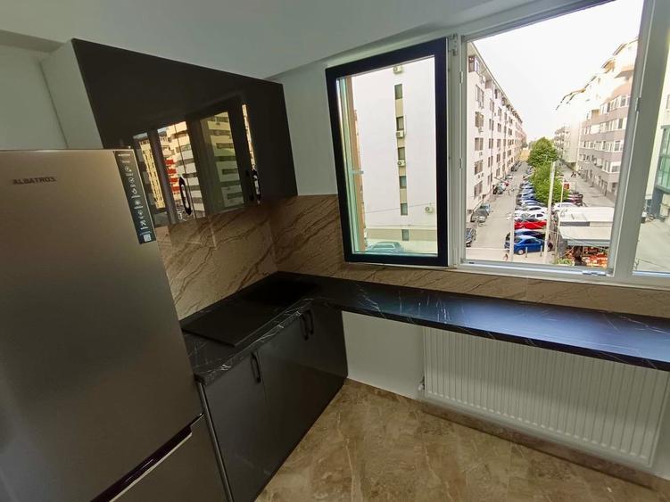 Apartament cu 3 camere decomandat în Chiajna