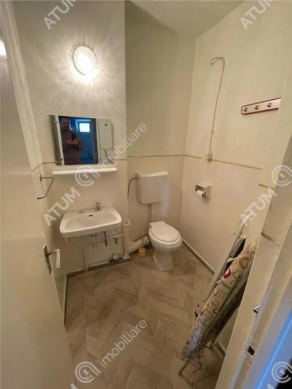 Apartament cu 3 camere decomandat în Vest