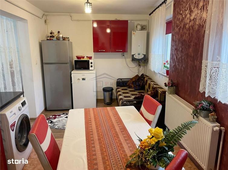 Apartament cu 3 camere decomandat în Burdujeni