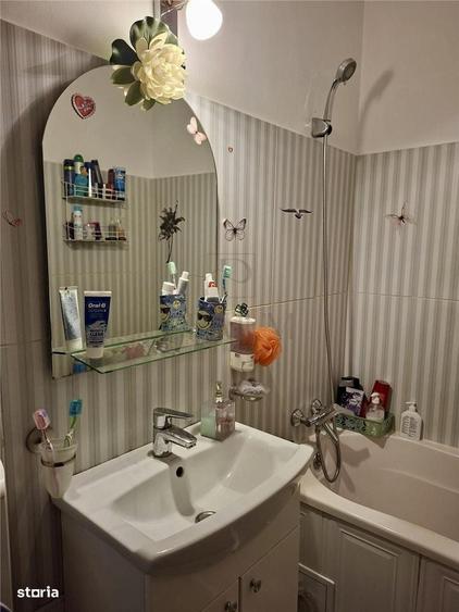 Apartament cu 2 camere decomandat în Lipovei