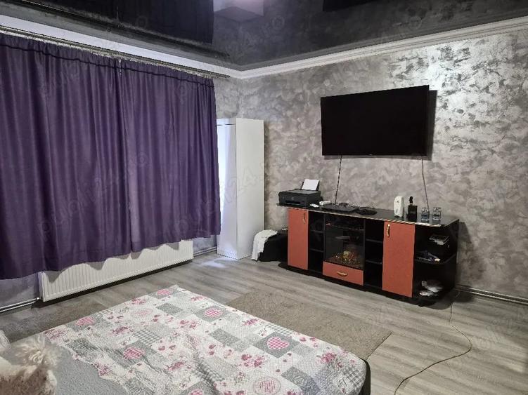 Casă cu 5 camere cu Teren 2850 Mp în Aradul Nou