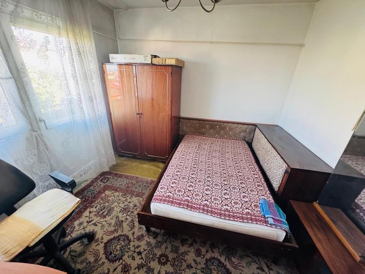 Apartament cu 3 camere decomandat în Kiseleff