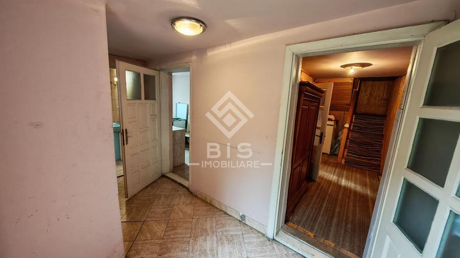 Casă individuală cu 4 camere cu Canalizare în Calea Moldovei