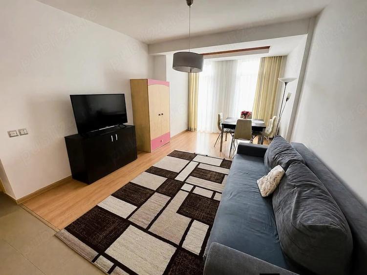 Apartament cu 2 camere decomandat în Fratelia