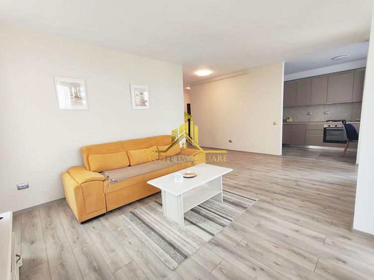 Apartament cu 2 camere semidecomandat, mobilat în Borhanci