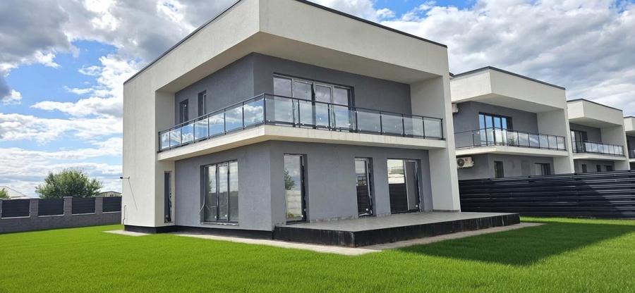 Casă individuală cu 5 camere cu Canalizare în Corbeanca