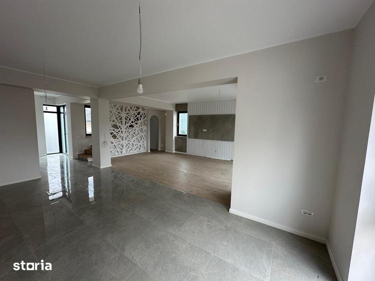 Casă cu 4 camere cu Teren 270 Mp în Mogoșoaia