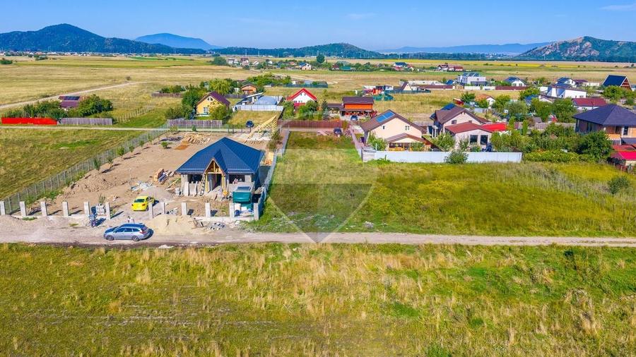 Teren Construcții intravilan de 1000 mp, în Hărman
