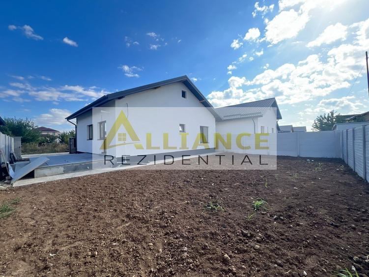 Casă individuală cu 3 camere cu Canalizare în Berceni