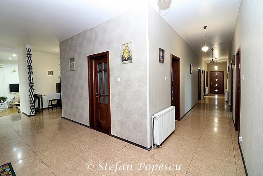 Casă cu 5 camere cu Piscina în Izvorani