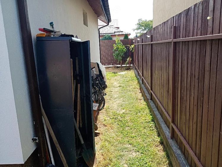 Casă cu Teren 250 Mp în Central