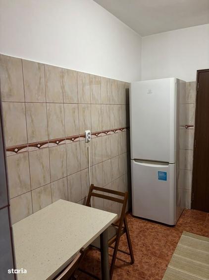 Apartament cu 2 camere decomandat în Drumul Taberei