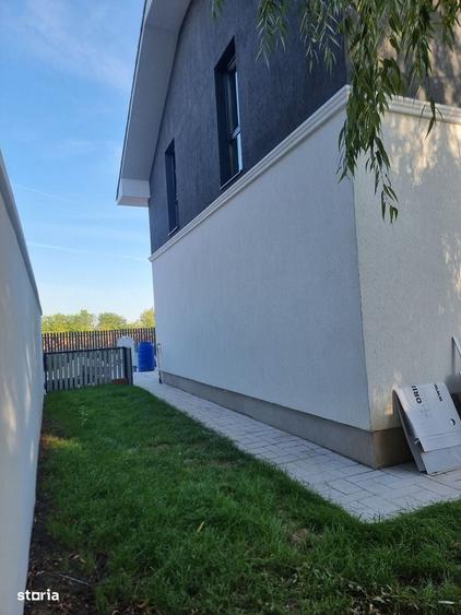 Casă cu 3 camere cu Teren 260 Mp în Sânandrei