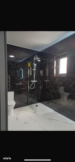 Casă cu 4 camere cu Teren 200 Mp în Central