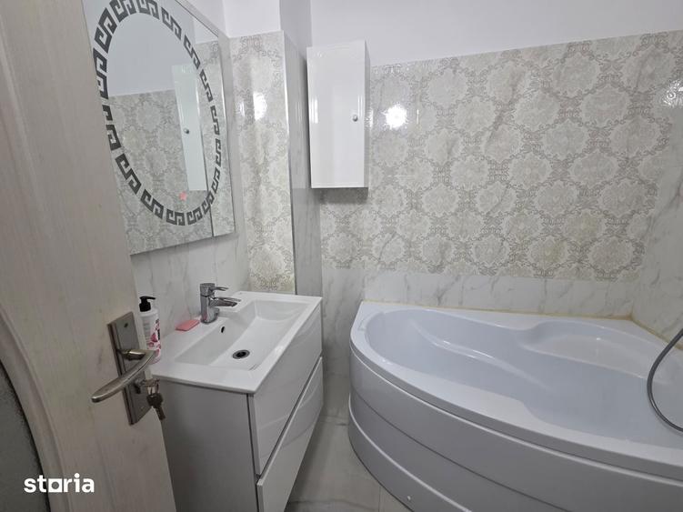 Apartament de vanzare, 3 camere, decomandat, 88 mp, Dacia - 11