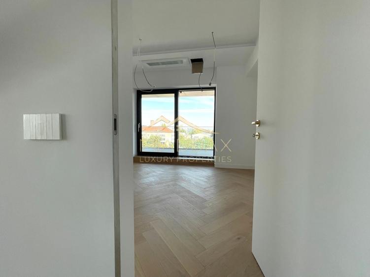 Apartament cu 3 camere în Unirii