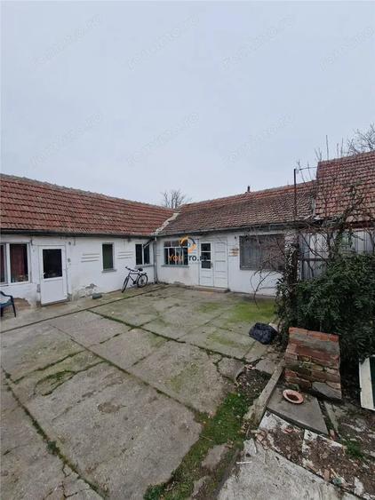 Casă cu 3 camere cu Teren 443 Mp în Ciarda Roșie