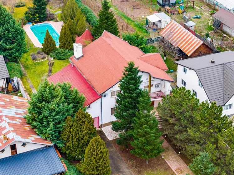 Casă individuală cu 7 camere cu Piscina în Snagov