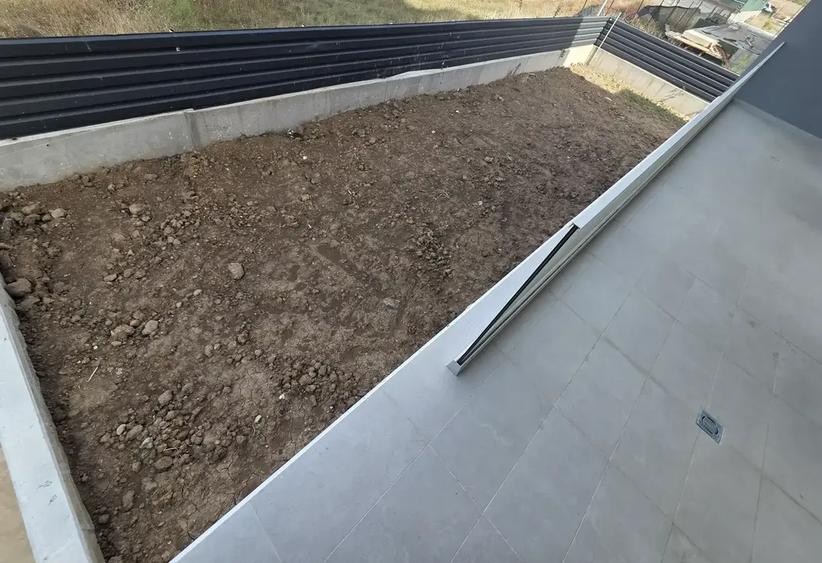 Apartament cu 4 camere decomandat în Theodor Pallady