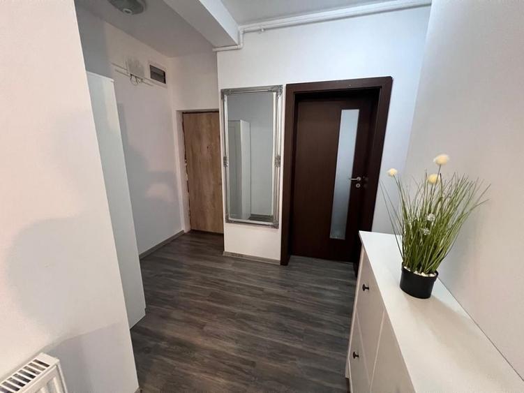 Apartament cu 2 camere decomandat în Giroc
