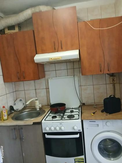 Garsonieră nedecomandată, mobilată în Valea Rosie