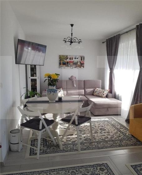 Apartament cu 2 camere decomandat, mobilat în Tractorul