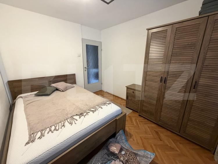 Apartament cu 3 camere decomandat, mobilat în Ampoi 3