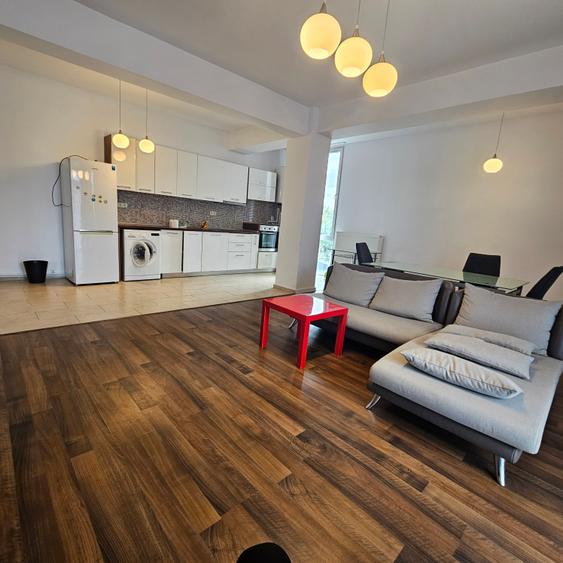 Apartament cu 2 camere decomandat în Pipera