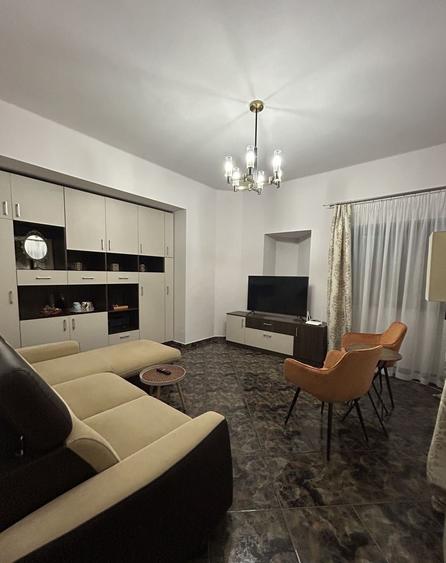 COTROCENI. DR. LISTER, ARENELE BNR, AP 2 CAM , ET 1 IN VILA P+2, CURTE EXCLUSIVA - 2