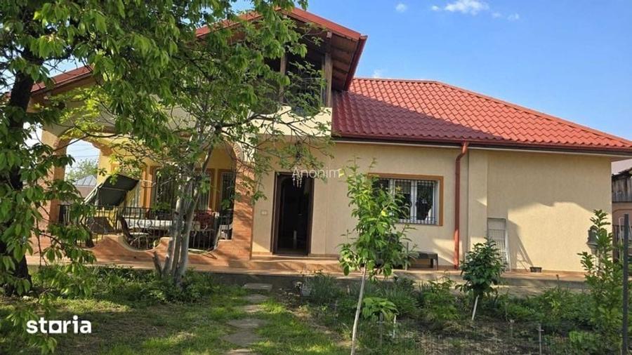 Vand casa cu teren mobilata si utilata zona Cina