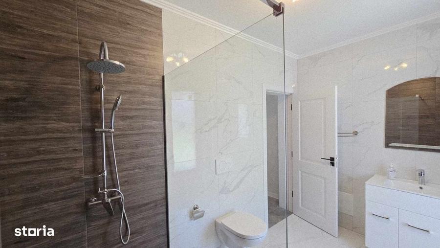 Casă cu 3 camere cu Teren 340 Mp în Central